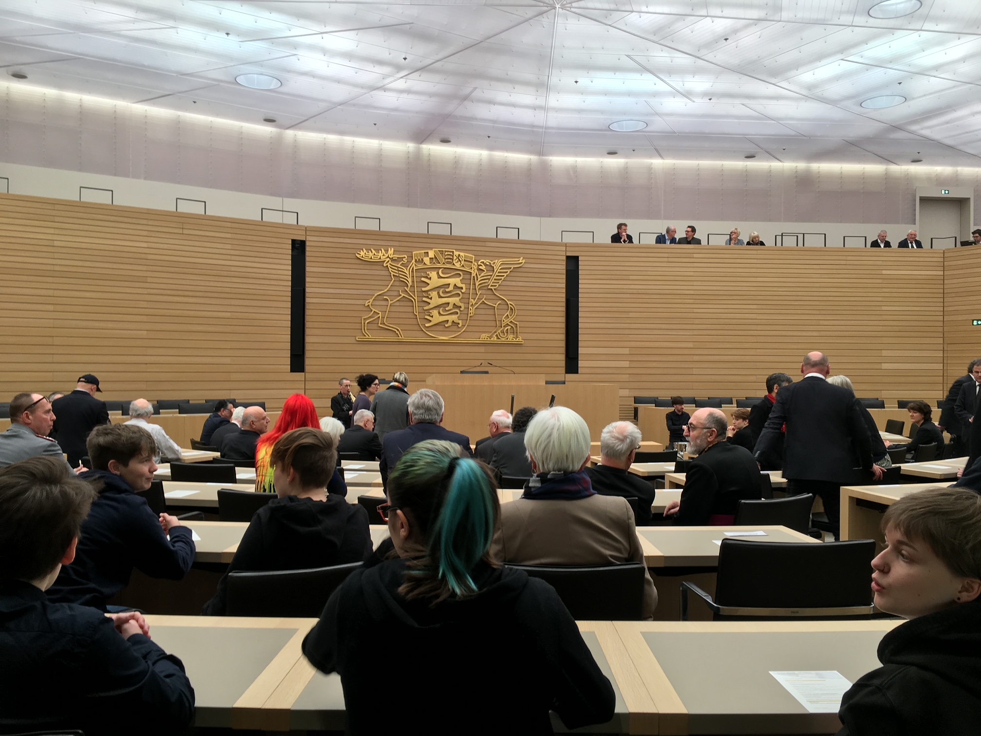 Menschen im Haus des Landtag
